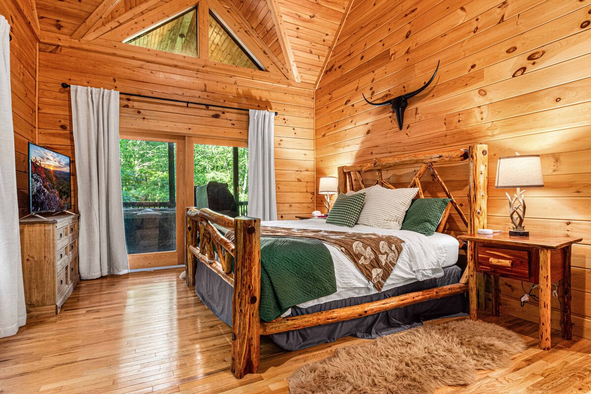 Main Level Bed & Bath 2 (6)