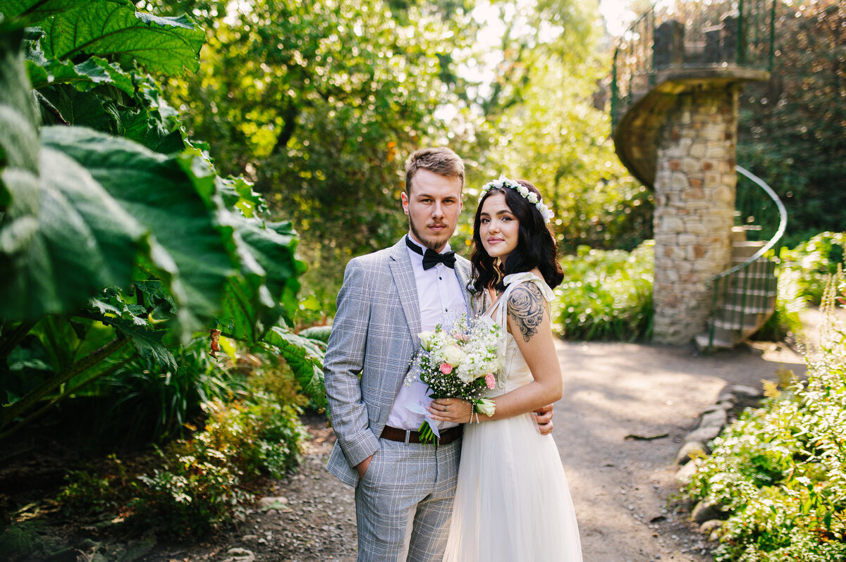 Swansea wedding portraits at Clyne gardens