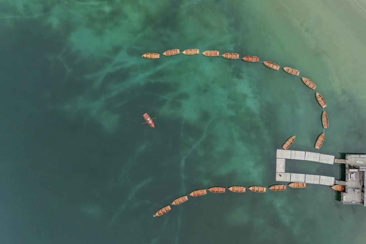  boat elopement Lago di Braies