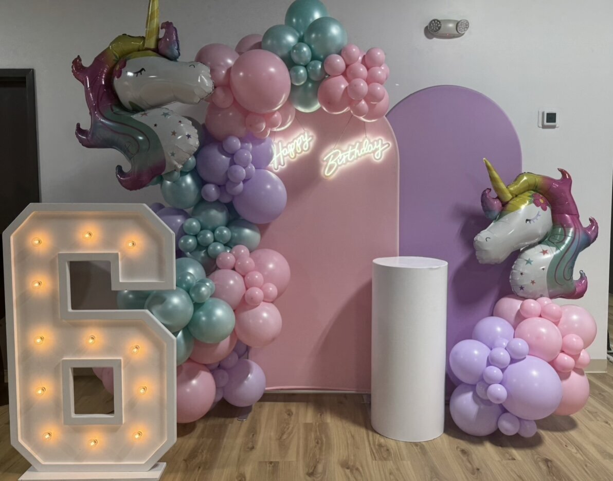 custom balloon installations Chasing Dreams (6)