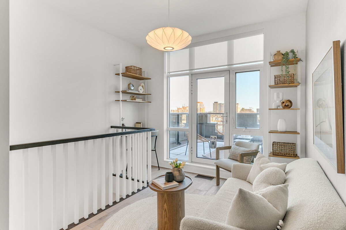 19-web-or-mls-9_001_Family Room