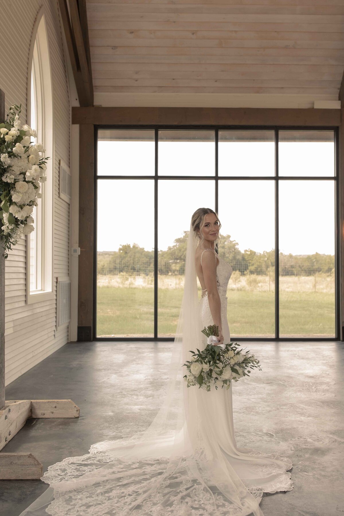Dakota&Hope'sSneakPeeks-courtneyagaryphotography-12