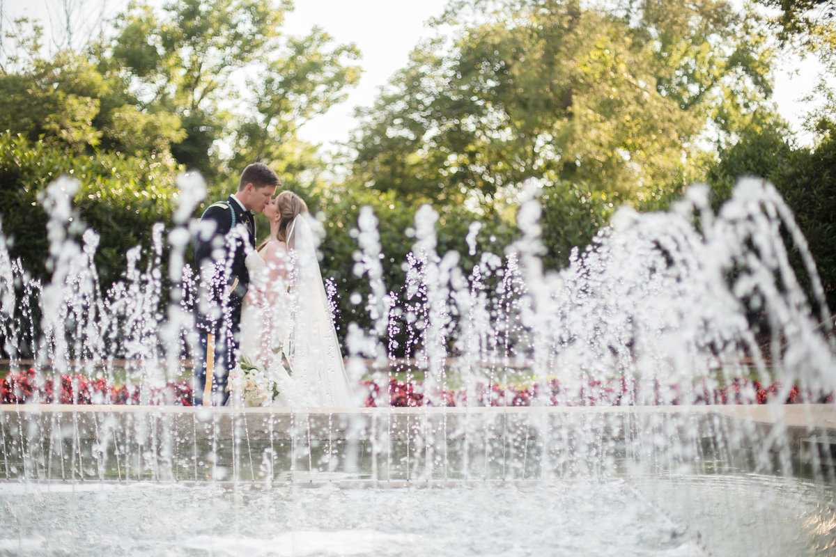 Knoxville Wedding Photographer serving East Tennessee and Destination Wedding clients
