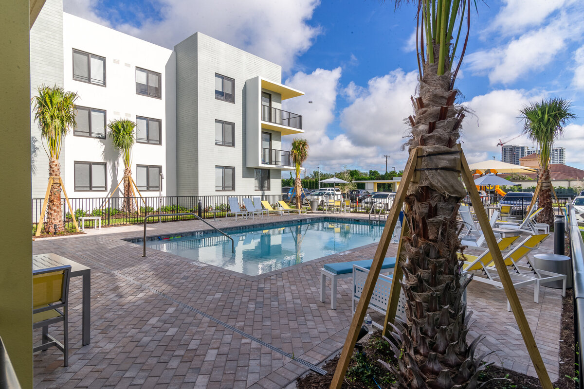 062524BERKELYPALMBEACH-39