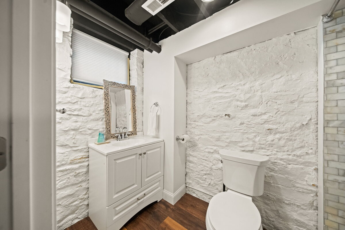 117-web-or-mls-A7406527