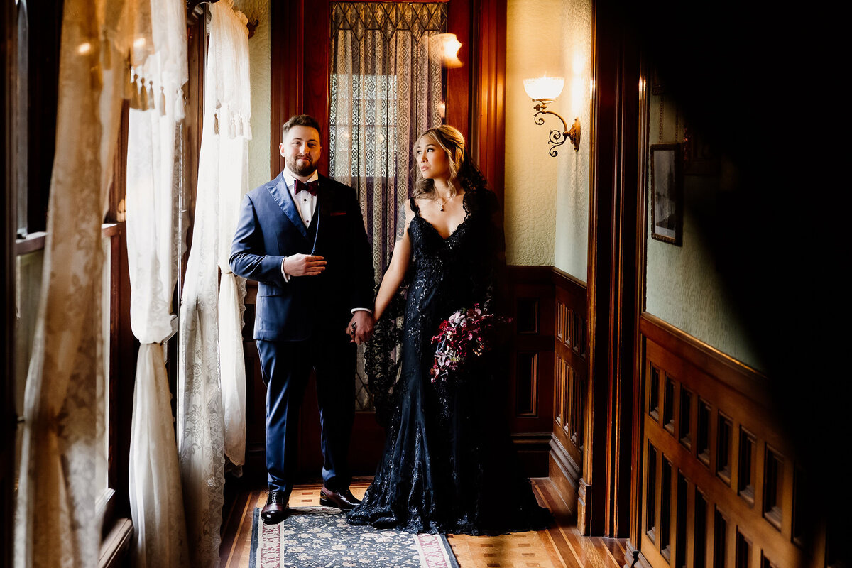 ArcherInspiredPhotography-MelissaandNickWedding-WinchesterMysteryHouse-CouplePortraits-25