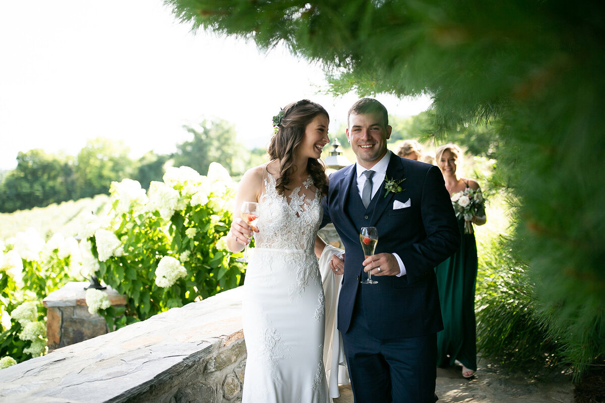 loudoun-studios-bluemont-vineyards-weddings-va00012