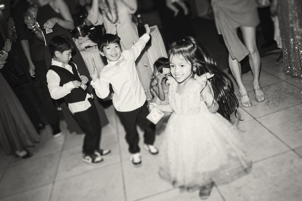 koolau-ballrooms-wedding-documentary-photographer-29