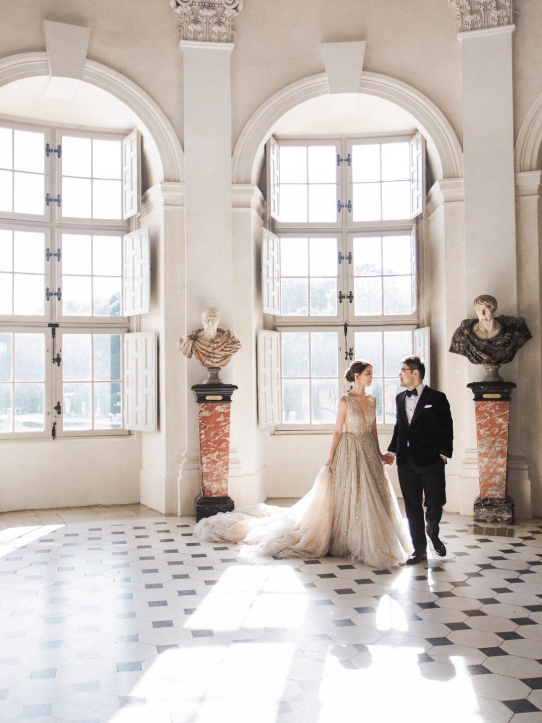 Fairytale Castle Wedding Chateau de Vaux-le-Vicomte France by @alejandrapoupelevents 23