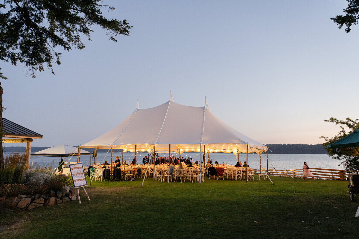 Hope-Island-Beach-Club-Wedding-LaConner_Caylie-Mash-Photography_889