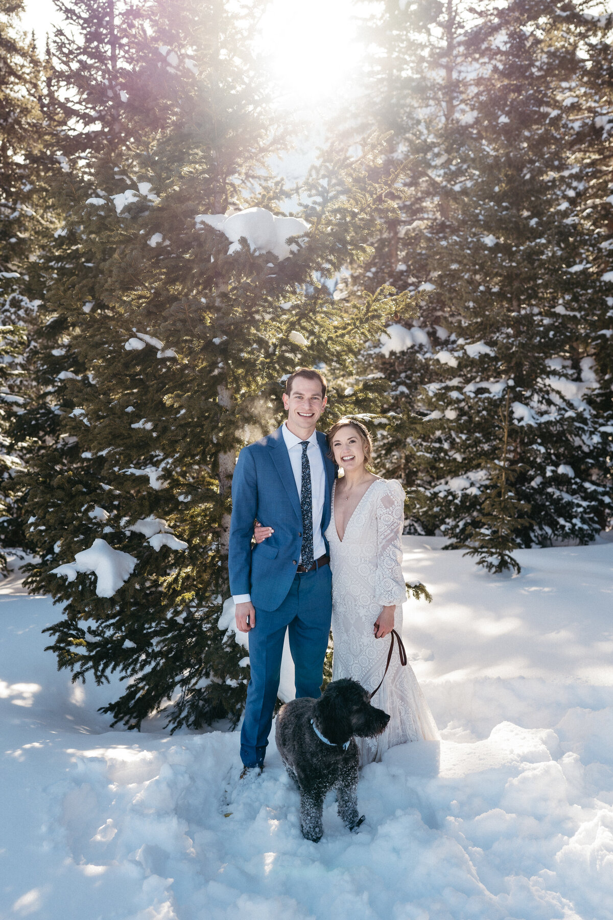 Sam-Murch-Photography-Ouray-Winter-Elopement-with-dog-67