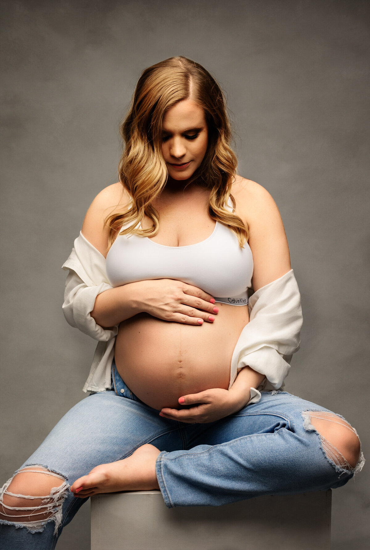 NWA studio maternity photography, best maternity photographer near me, maternity portraits NW Arkansas