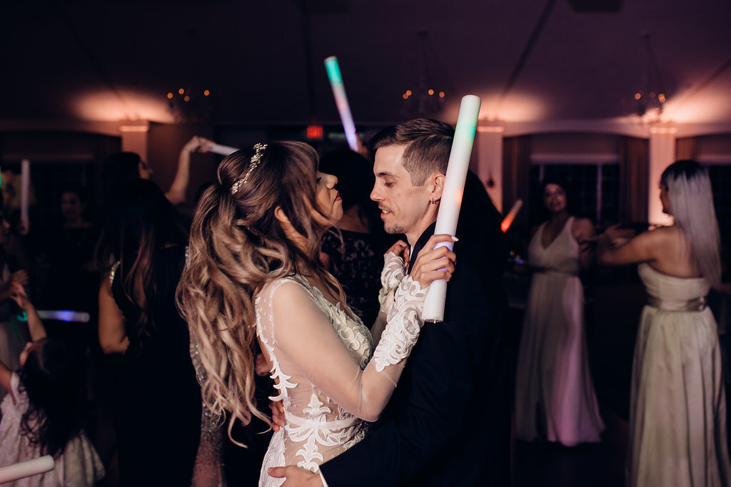 Wedding Photograph Of Bride And Groom Dancing In The Dance Floor Los Angeles