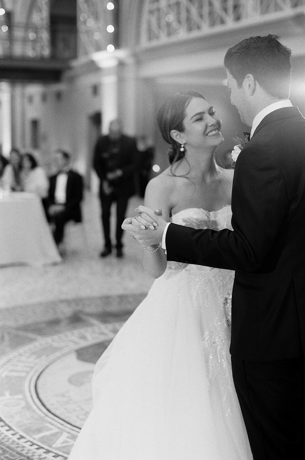 San-Francisco-Ferry-Building-wedding-planning-and-design-jacinda-weddings-and-events-34