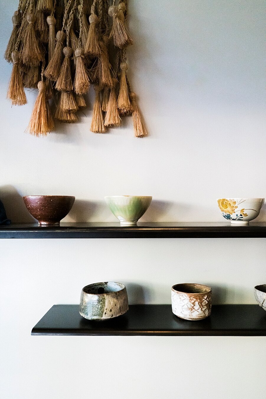 Cyntia Apps capturing natural light food photography in a San Francisco café