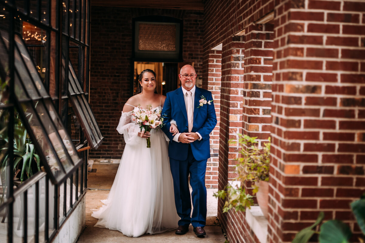 Bride-Walking-down-aisle