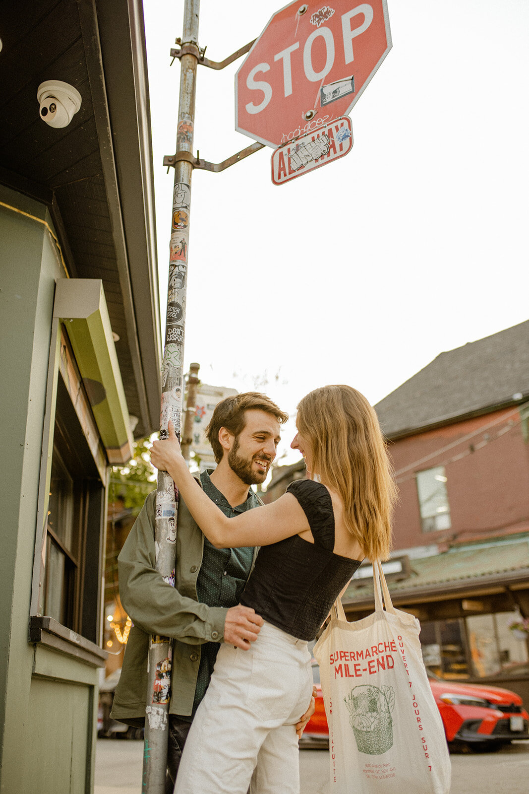 downtown-toronto-kensington-market-engagement-session-nontraditional-artsy-indie-film-romatic-1481