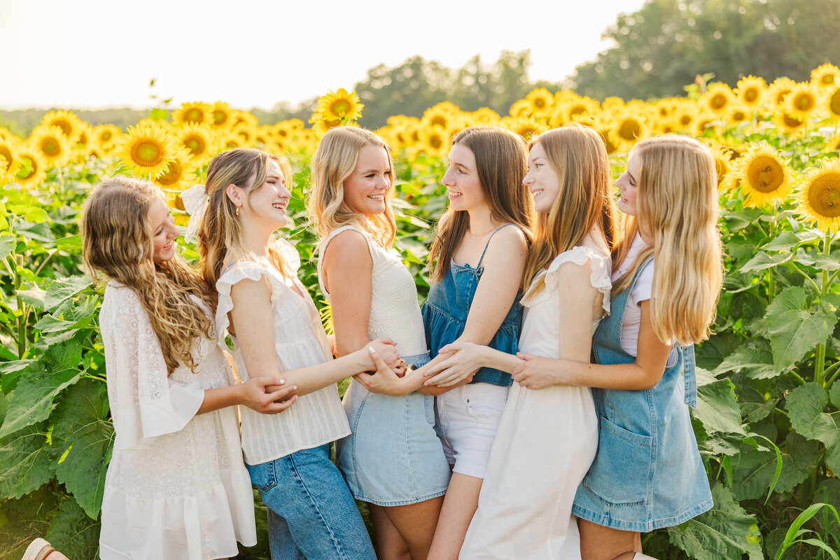 Senior-Rep-Team-Sunflowers-Richmond-Kelsey-Marie-Photography-2024-4381