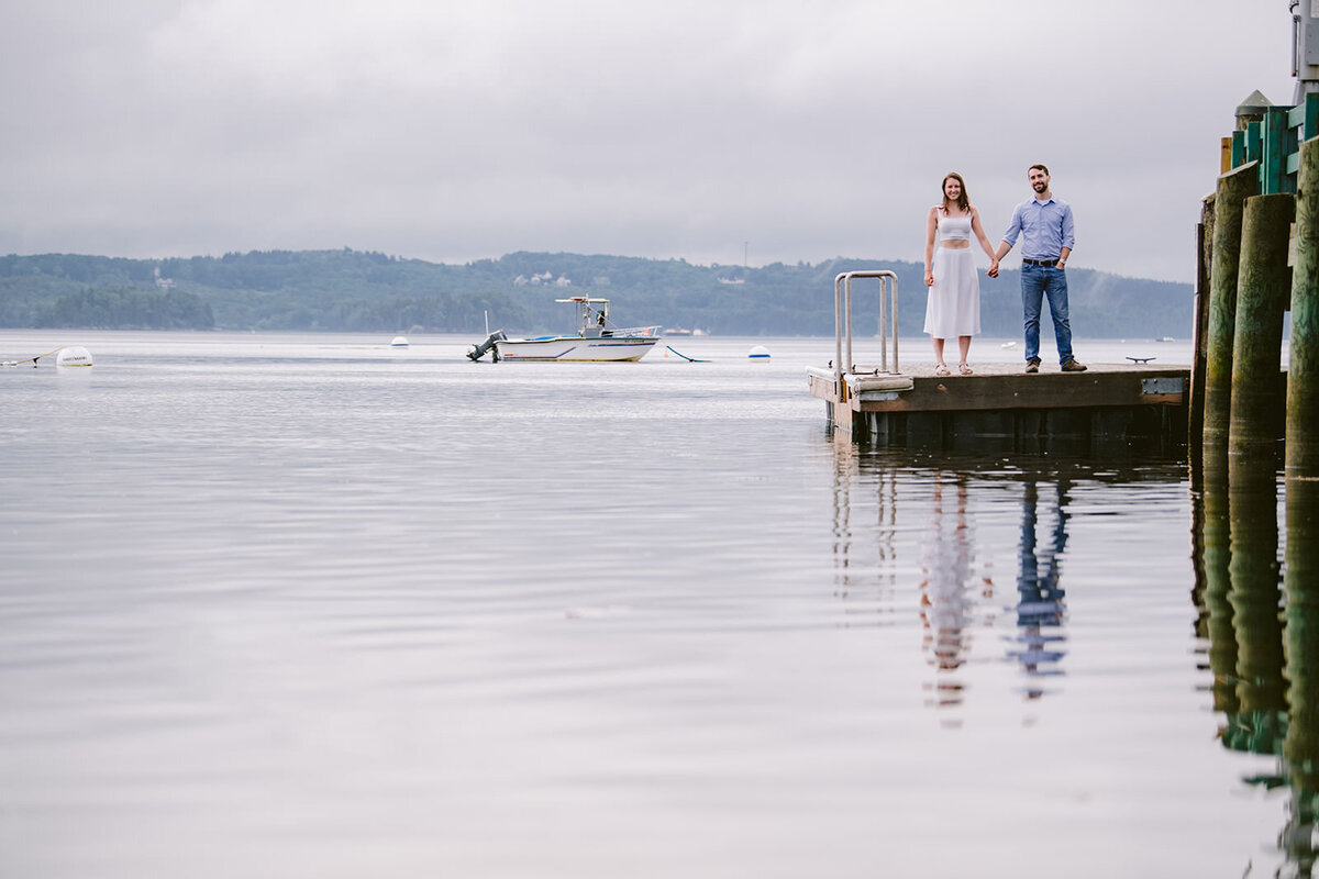 castie-town-dock-morning-engagement