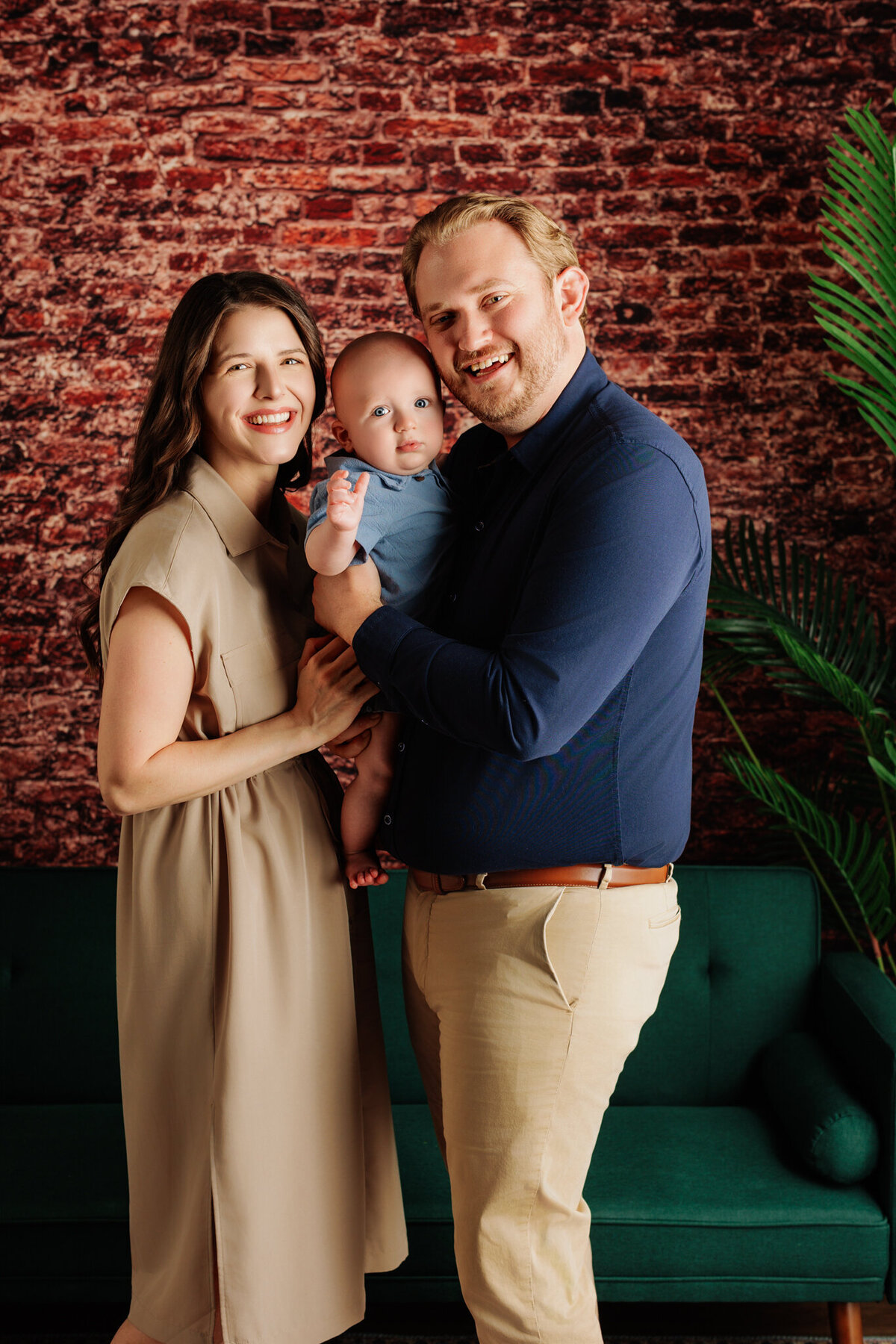 best NW Arkansas family photographer, family portrait studio near me, NWA family photography, family photography packages NWA