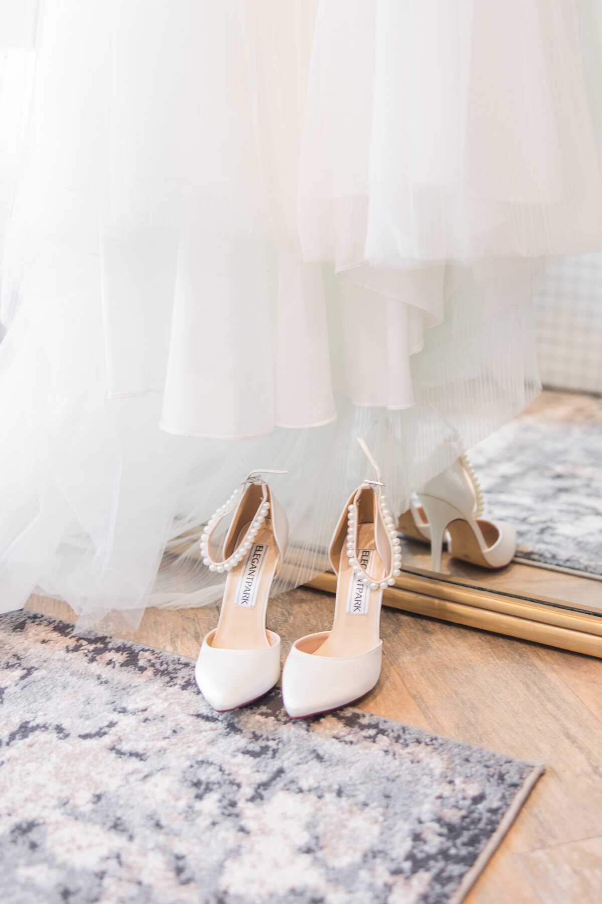 The Estate at Via Las Palmas Palm Springs Light and airy spring wedding southern california wedding venue luxury photography-2