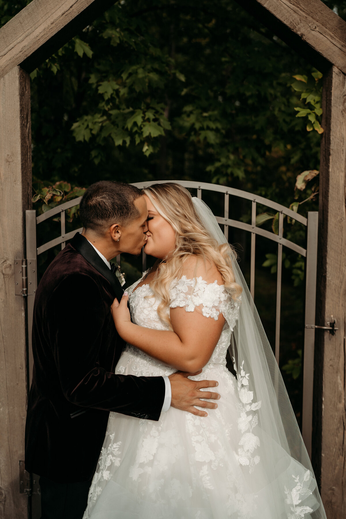 Beyond the Pines Photography Midwest Wedding