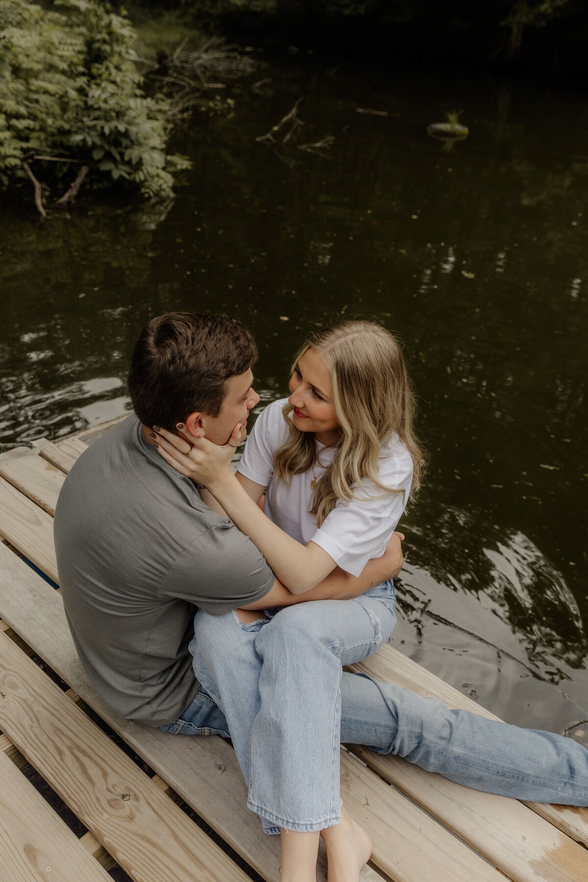 private-pond-couples-session-14