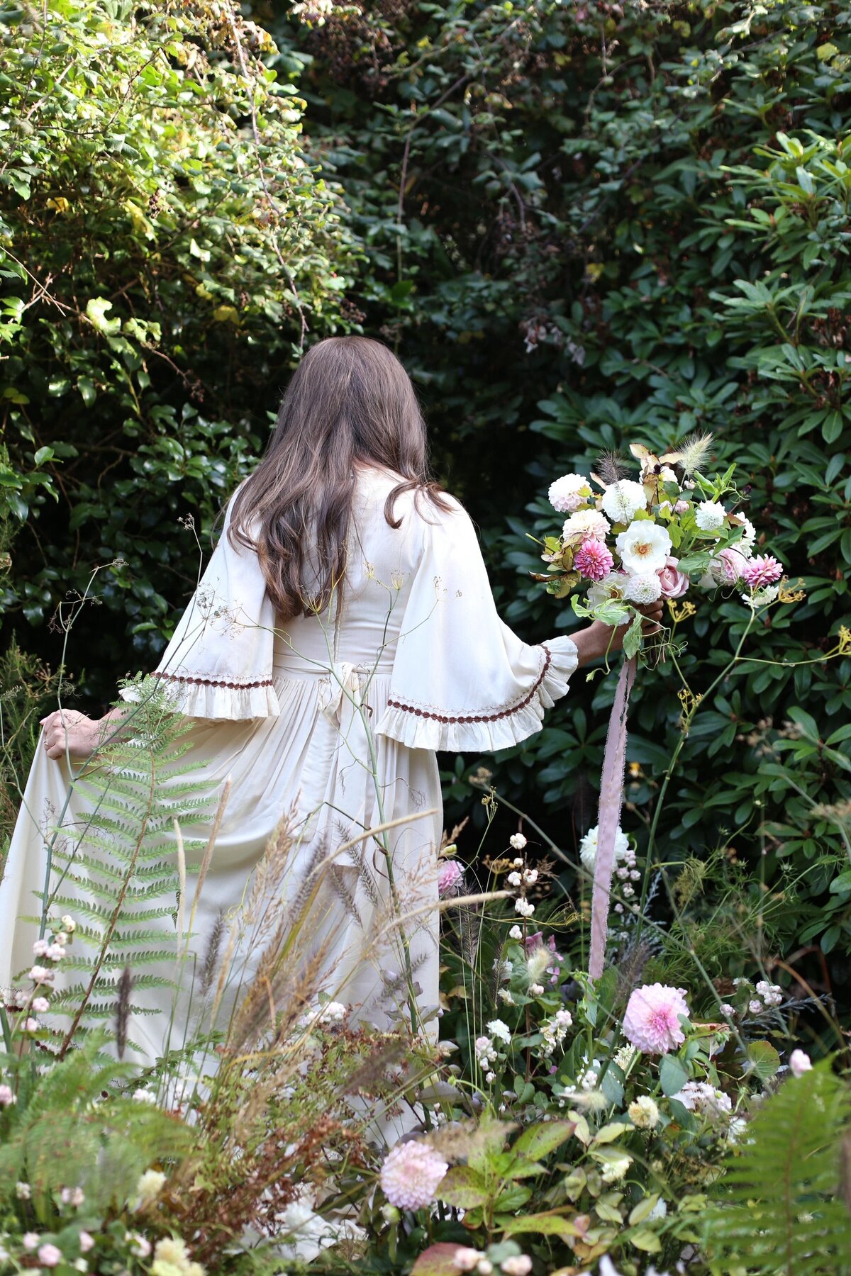 EFBB94E8-5214-4028-A969-BE1250164D03