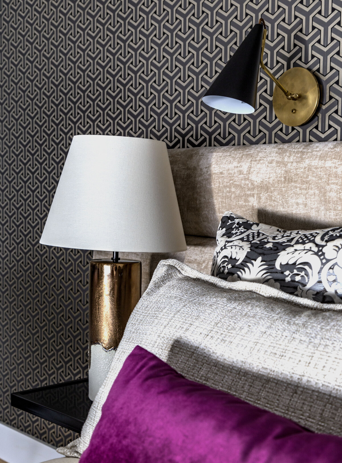 Bed Vignette MID