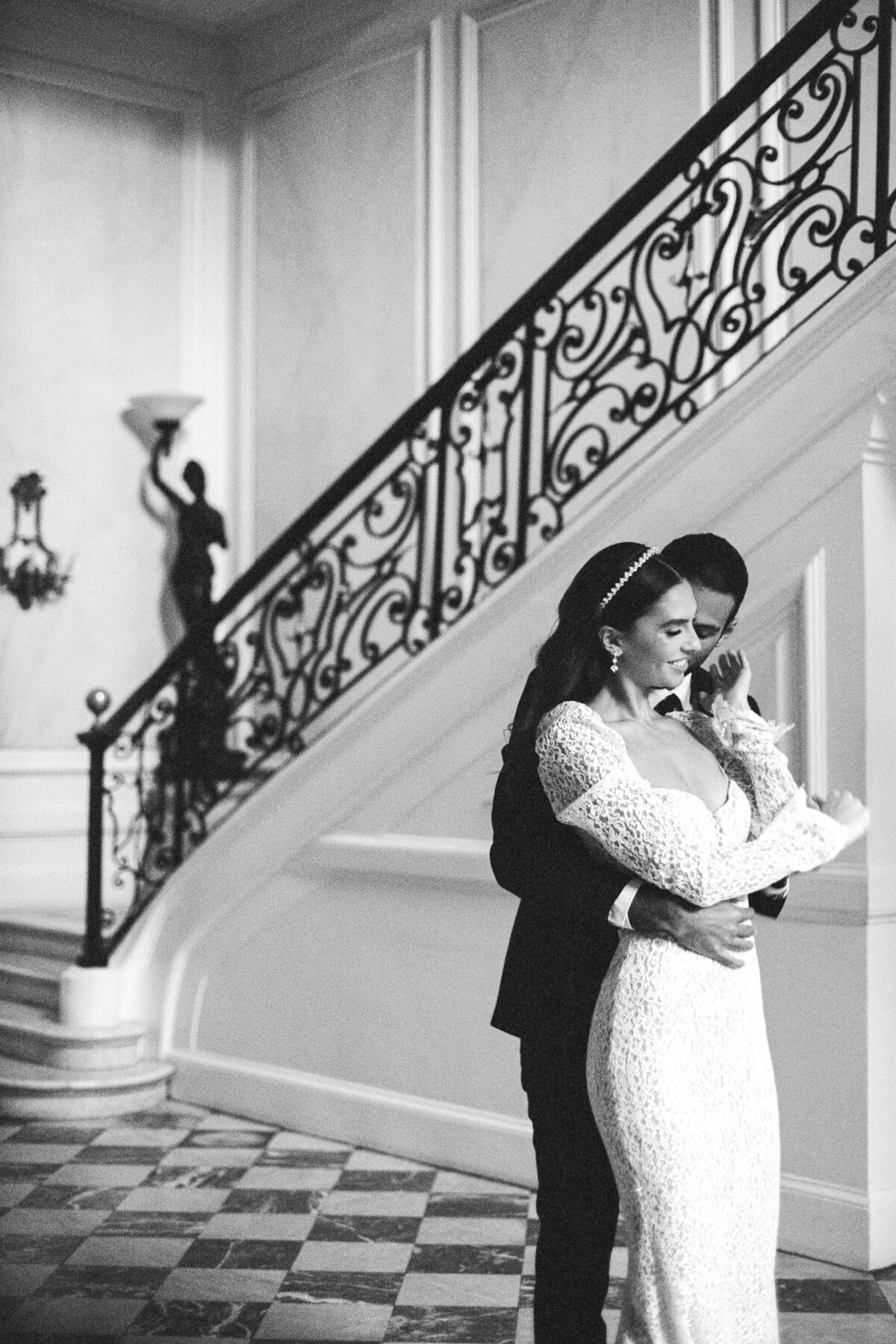 Wedding at Château de Santeny photographed by Lake Como Wedding photographer