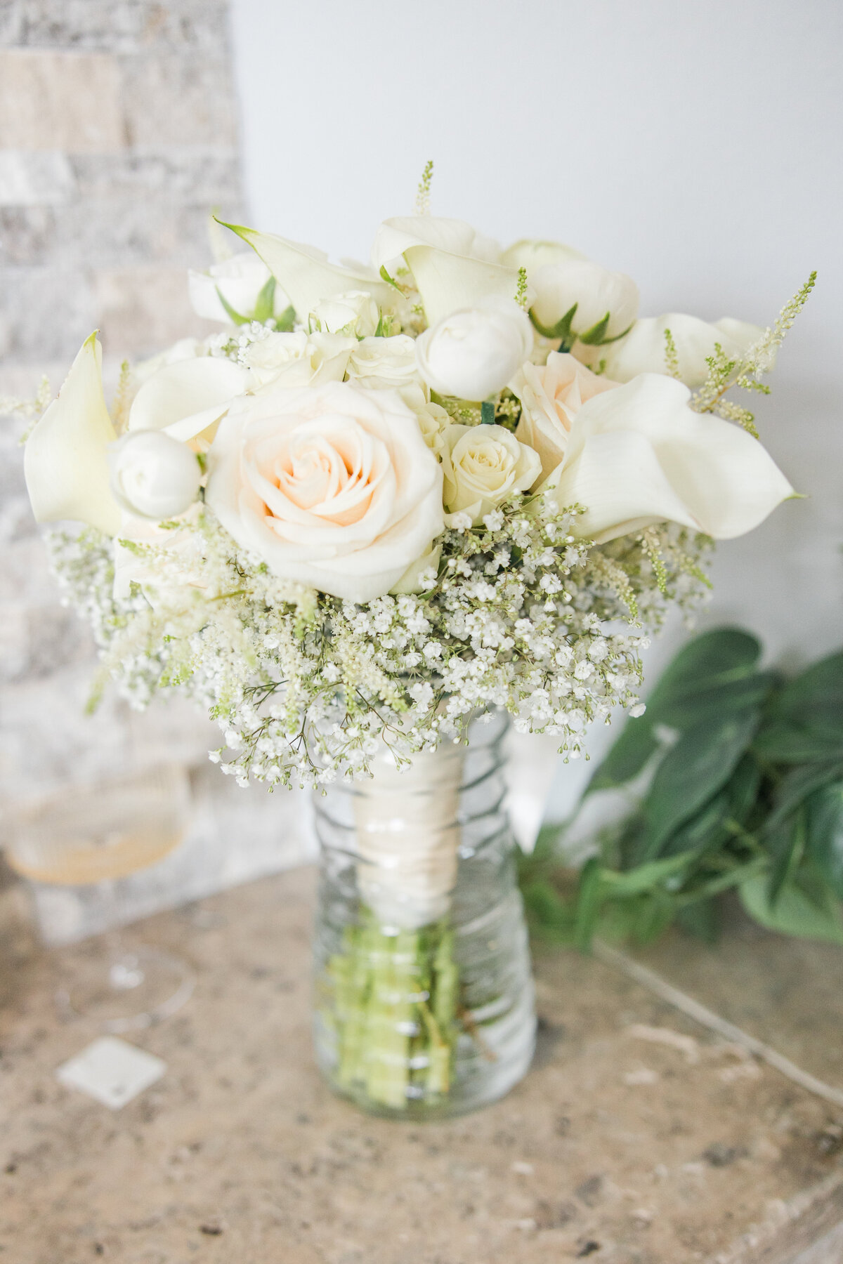 The Estate at Via Las Palmas Palm Springs Light and airy spring wedding southern california wedding venue luxury photography-39