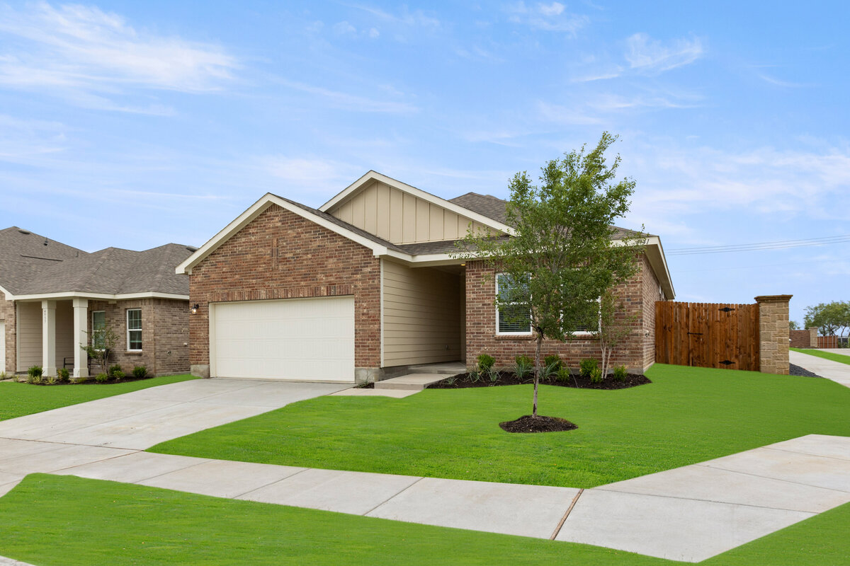4941 Knob Drive- Front