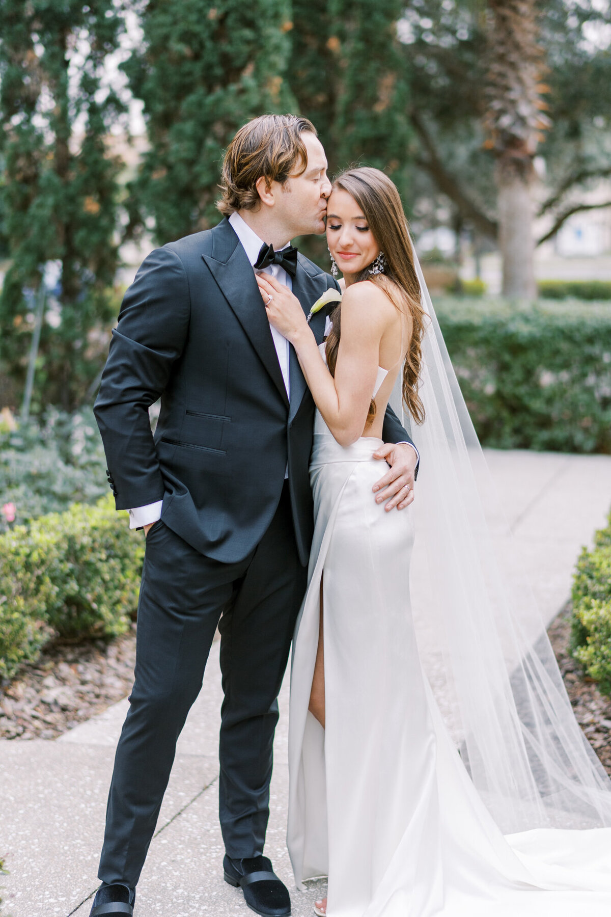 Kristen Weaver Photography Orlando Florida Destination Worldwide Wedding Photographer Named Top Wedding Photographer in World Editorial Fashion Inspired Clean Film Digital KWP Soft Classic28