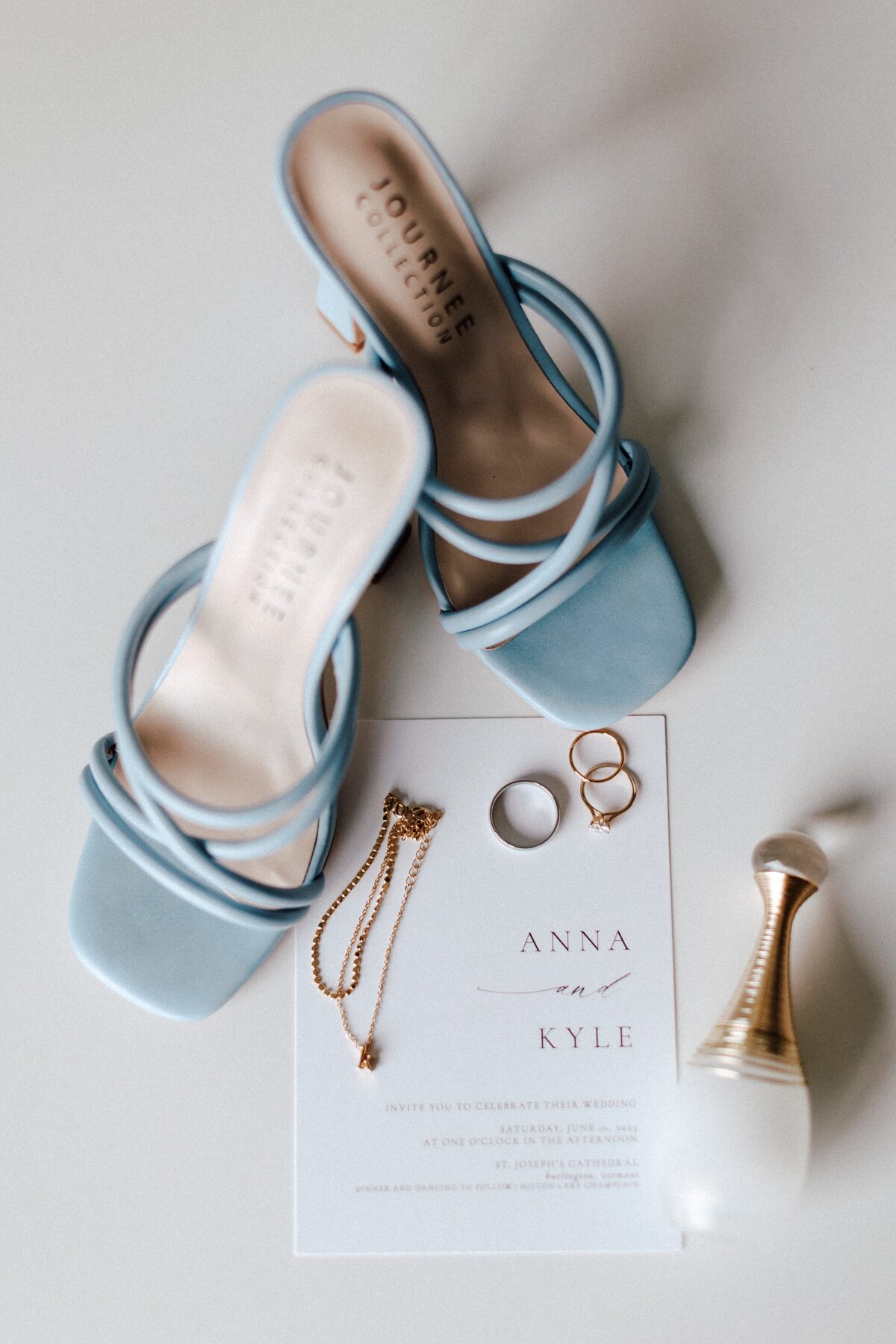 new-england-wedding-photographerLuna-munn-photography-burlington-vermont-wedding-anna-kyle0037