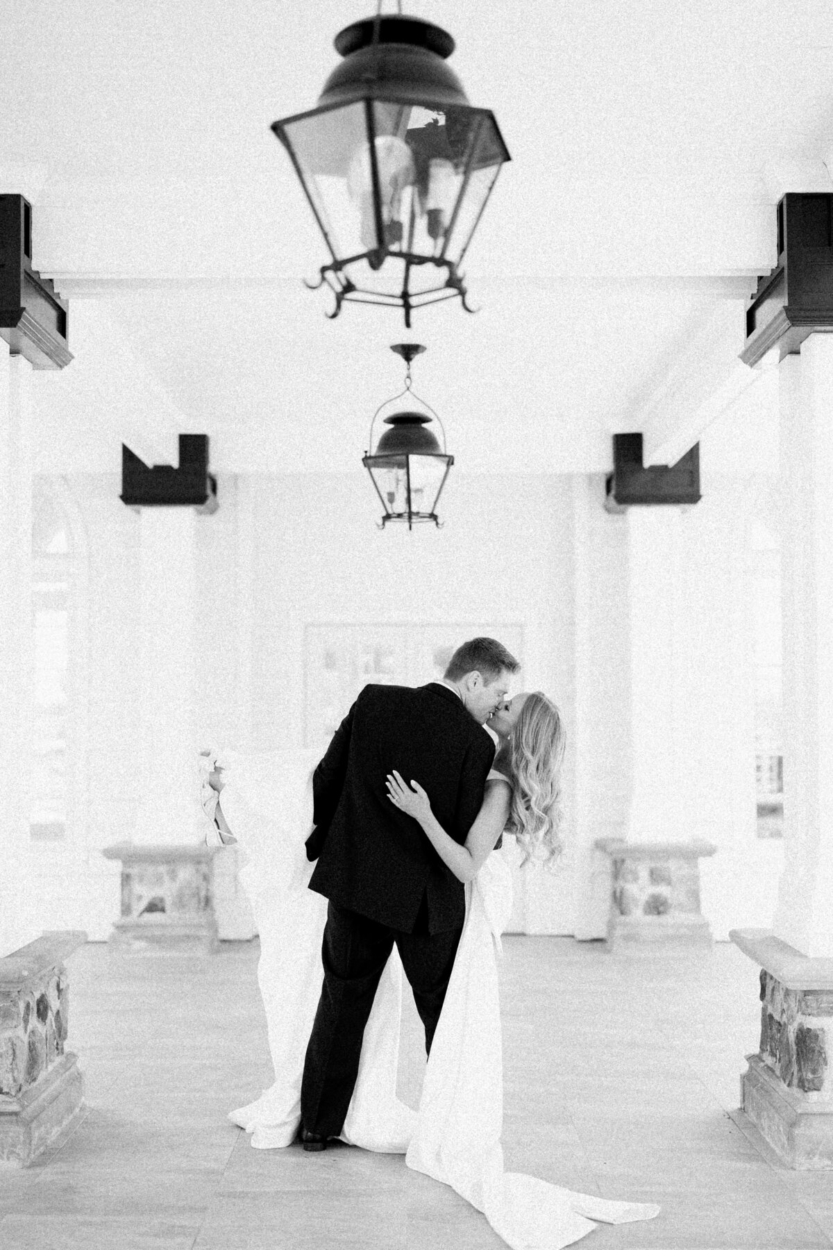 Molly Sue Photography New Jersey + East Coast Wedding Photographer Romantic Imagery Engagement Lifestyle Heirloom Wedding Albums39