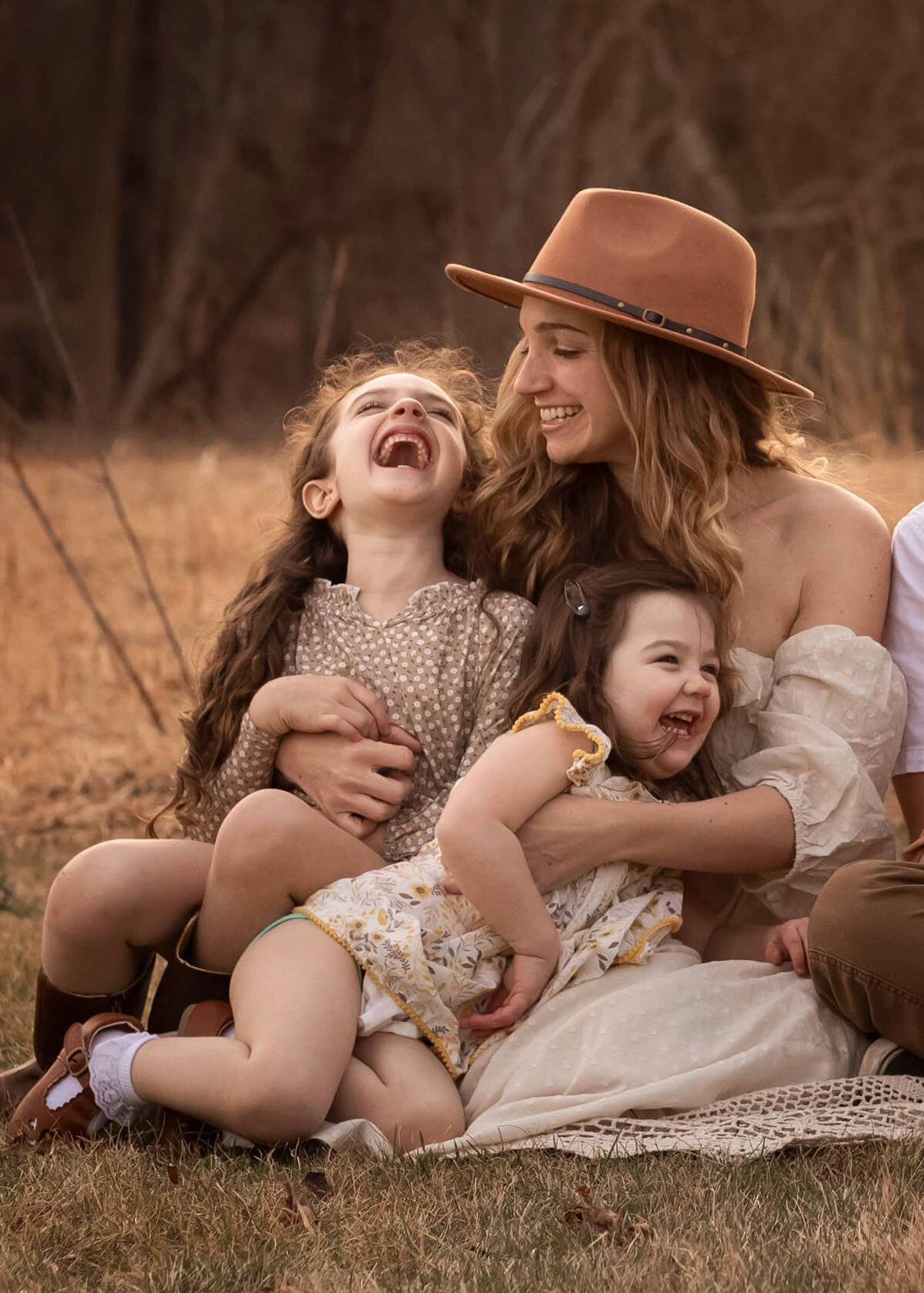 Kristine Esposito NJ family photographer, tickles her girls