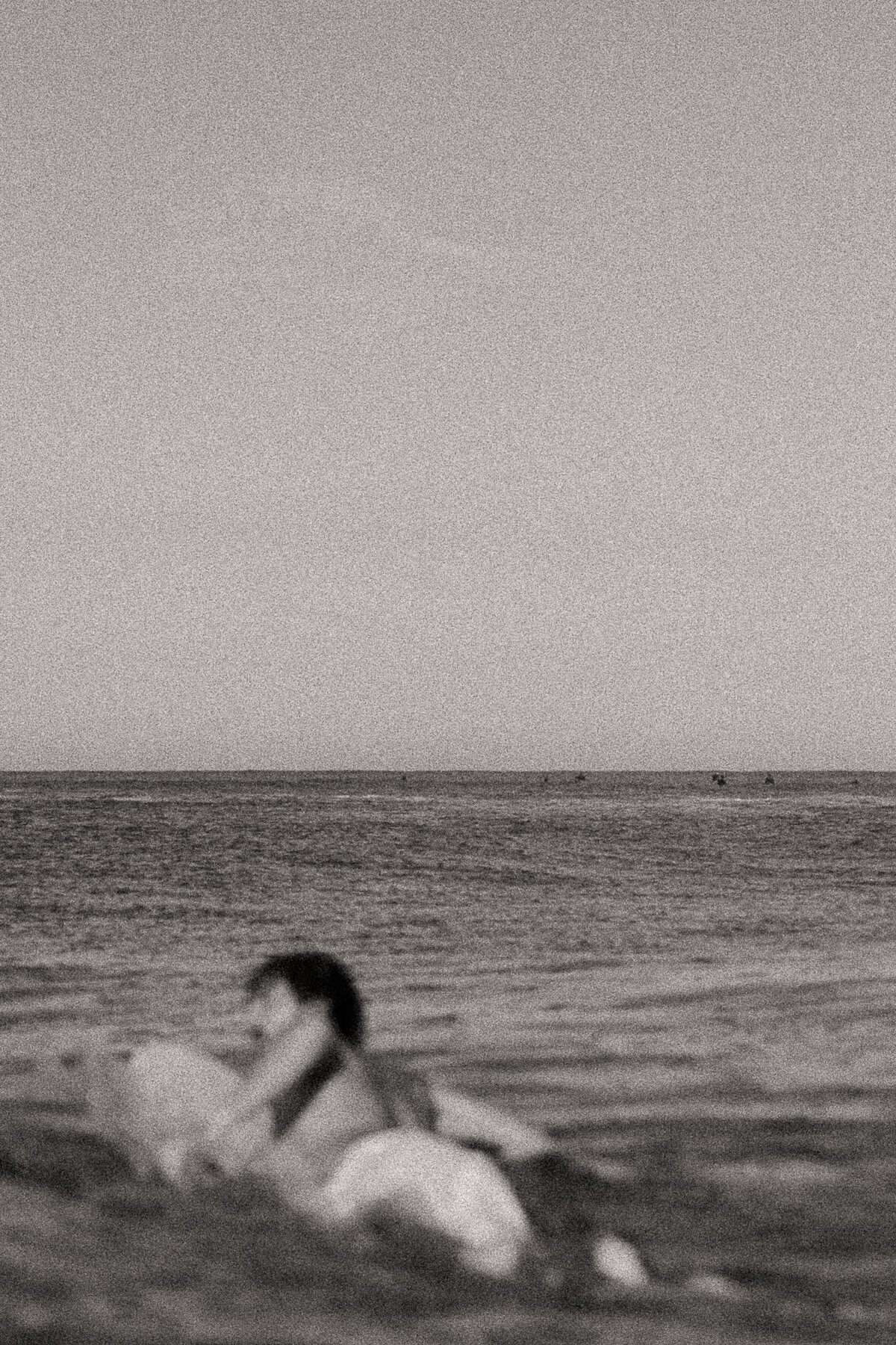 TANGERINE11-MONOCHROME-SURF-9