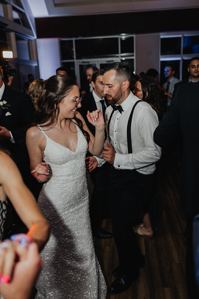 Plaza Rive-Sud Wedding - Emma Persi Photography-42