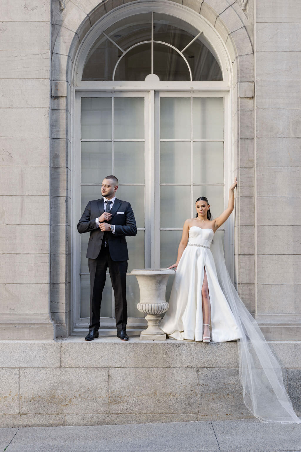 Old montreal editorial wedding photo | Montreal wedding photographer