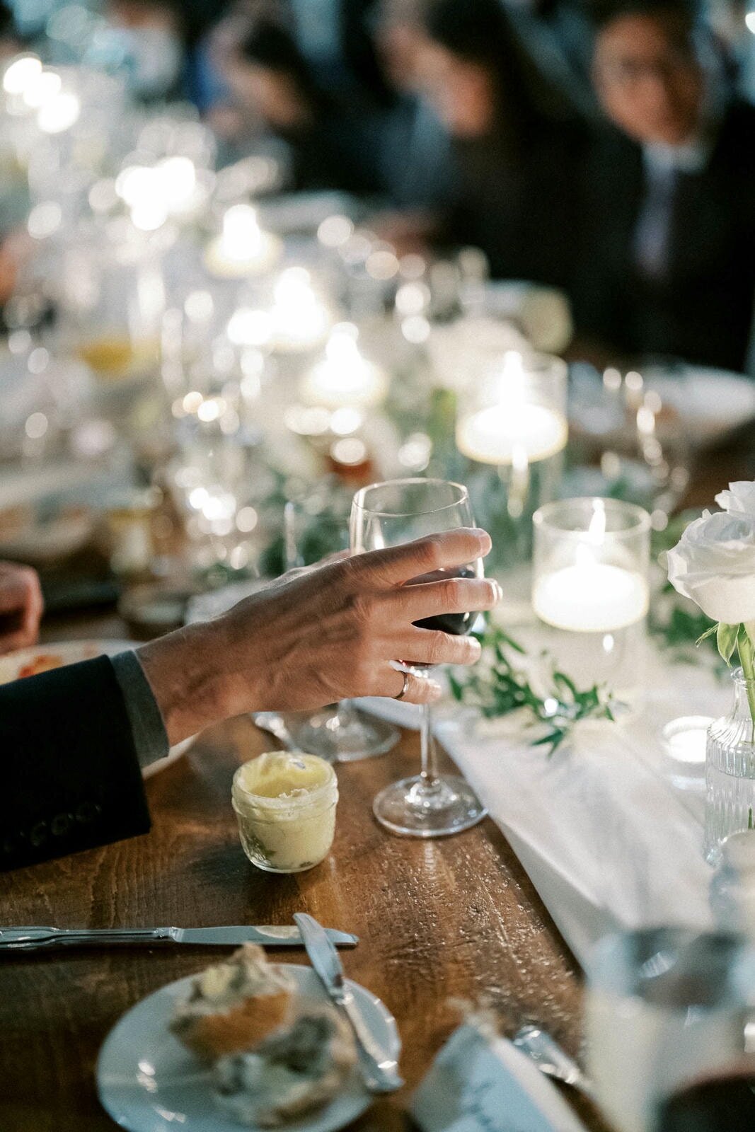 W11-Wedding-Photos-Caledon-Valley-Estate-Eleanor-and-Michael-2024-11-02-2500px-1206