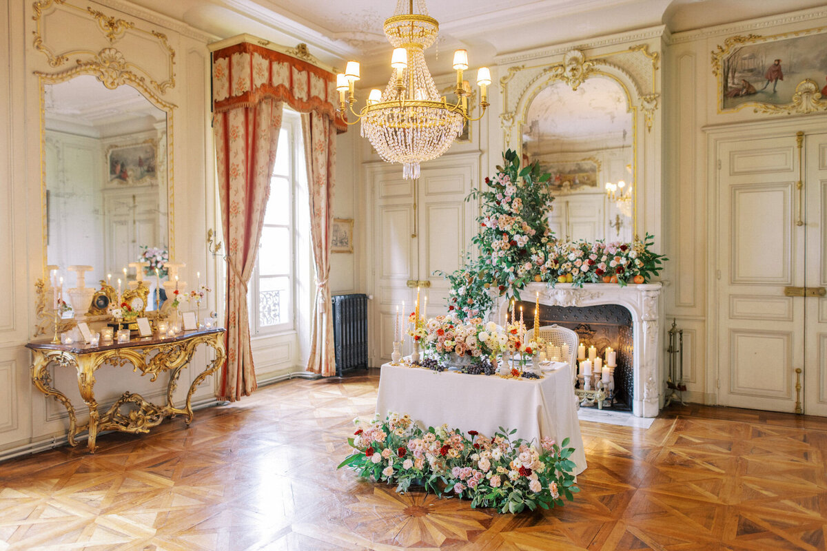 Maïlys Fortune Photography Husband Wife Wedding Weddings Photography France Switzerland Italy Timeless Dreamy Imagery Bilingual French English Destination Weddings Destination Wedding Provence French Riviera Paris Lake Como Tuscany112