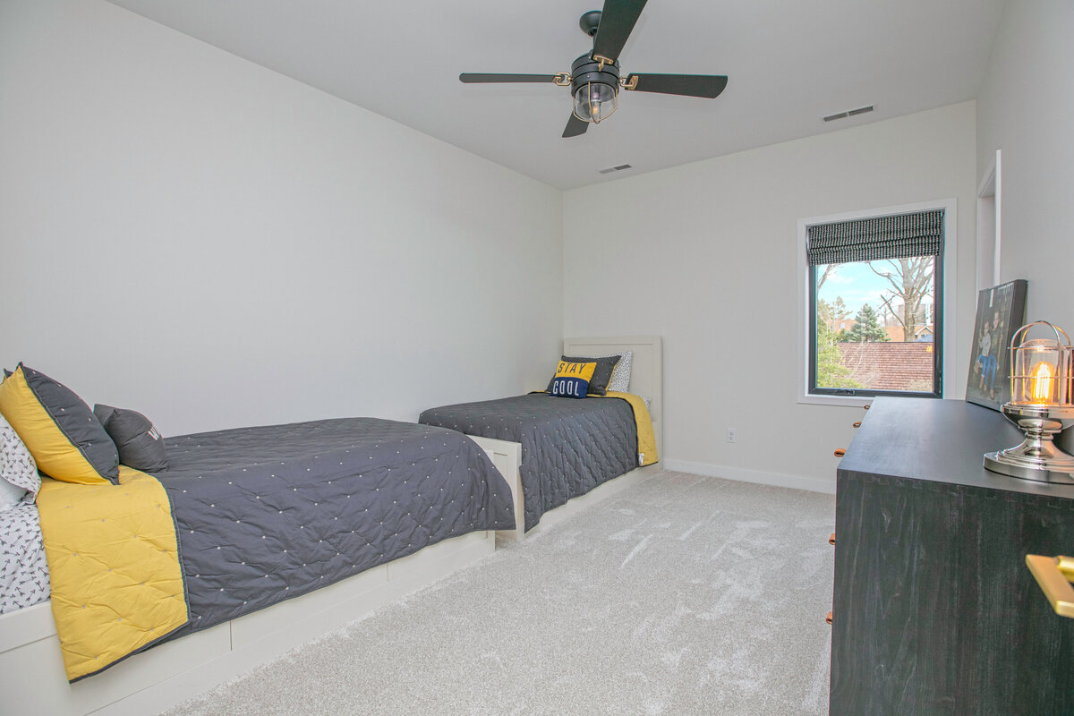21965 Howell Dr Cassopolis MI-print-047-066-Bedroom 2 Upper Level-4200x2800-300dpi