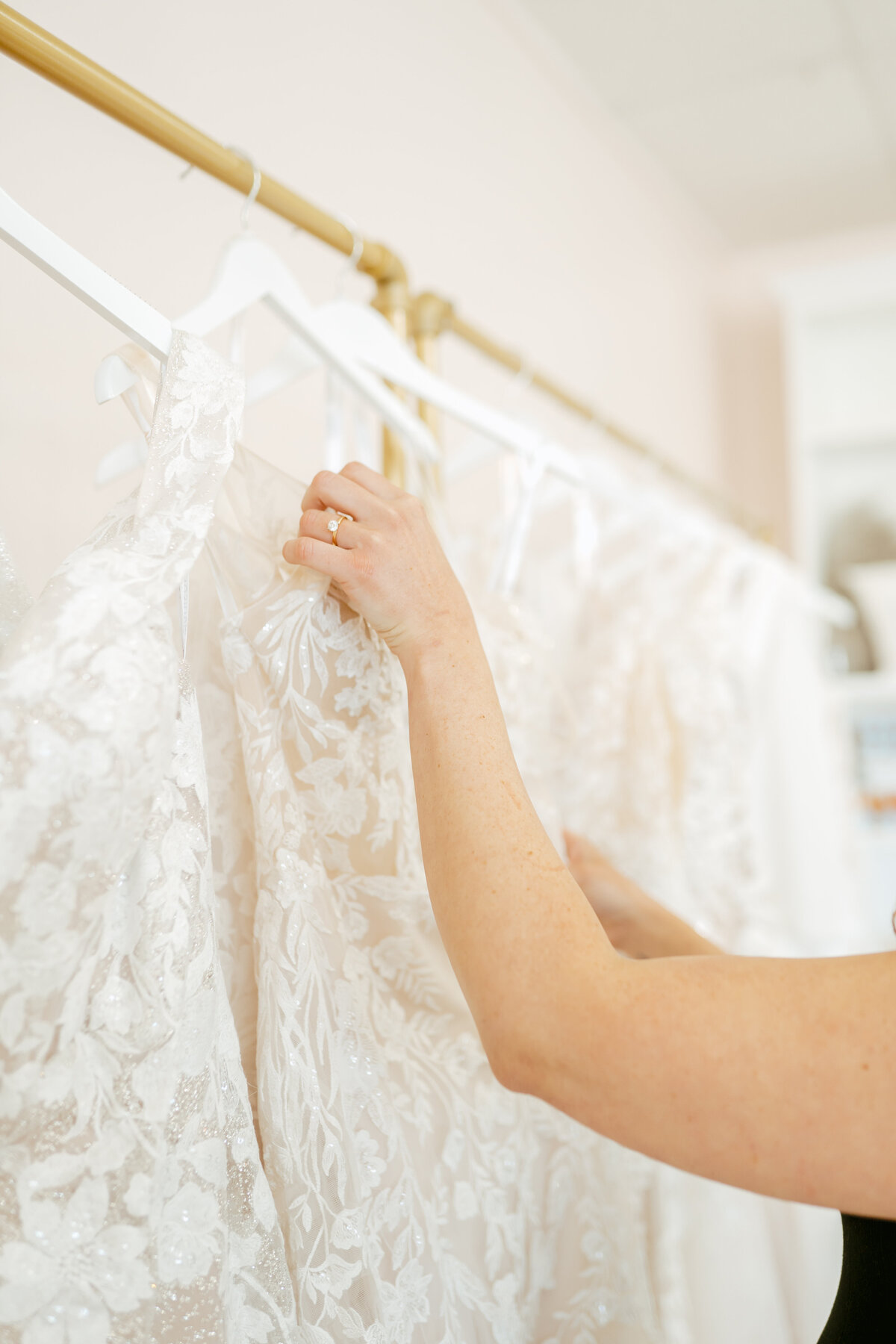 KC_BRIDAL_OAKDALE_CALIFORNIA_BRIDAL_BOUTIQUE_WILD_HONEY_PHOTO-100