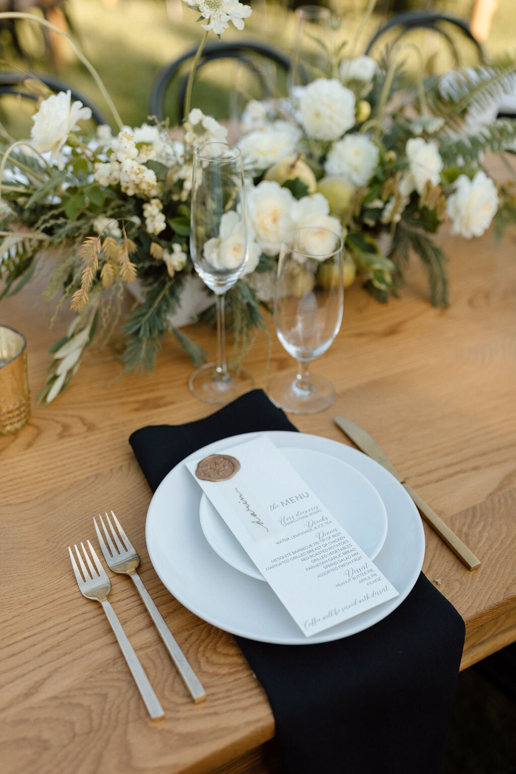 Place setting detail | Bella Fleur