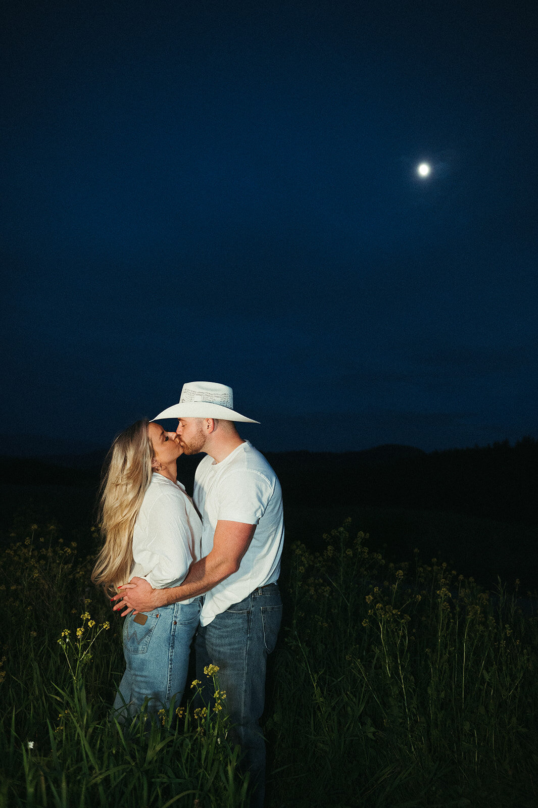 presley-gray-nighttime-western-montana-engagement0133