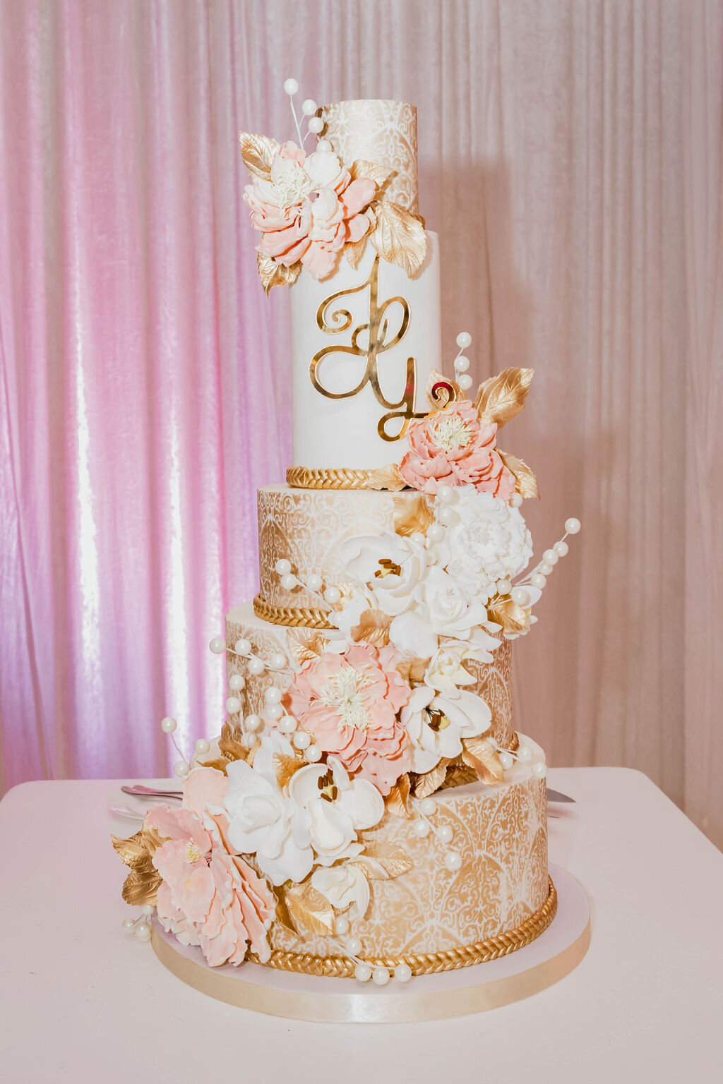 Bellevue_Confrence_Center_Wedding_VA_JG_TLIC-374