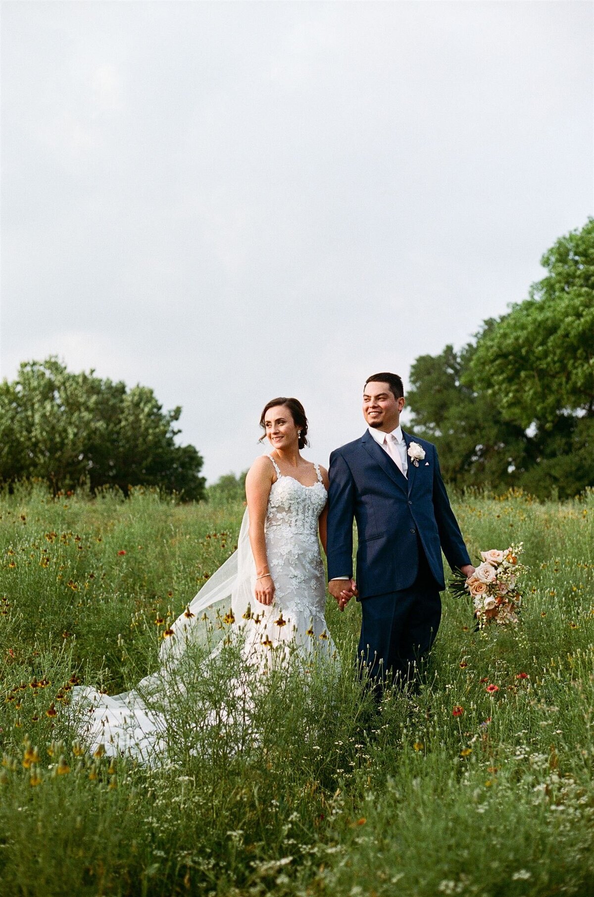 kerrville-wedding-film-photographer-Leah-Thomason-5
