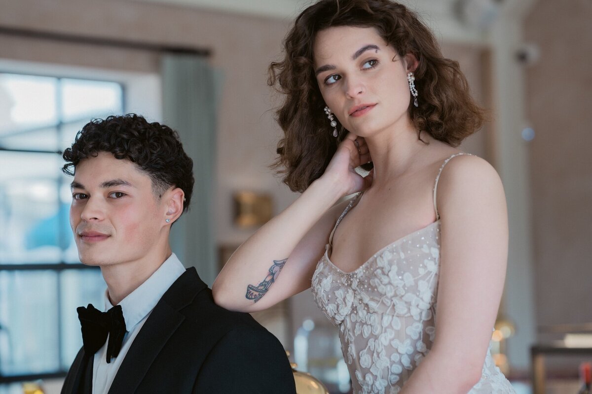 timeless-romantic-luxury-wedding-brideandgroom-portrait-london-photography