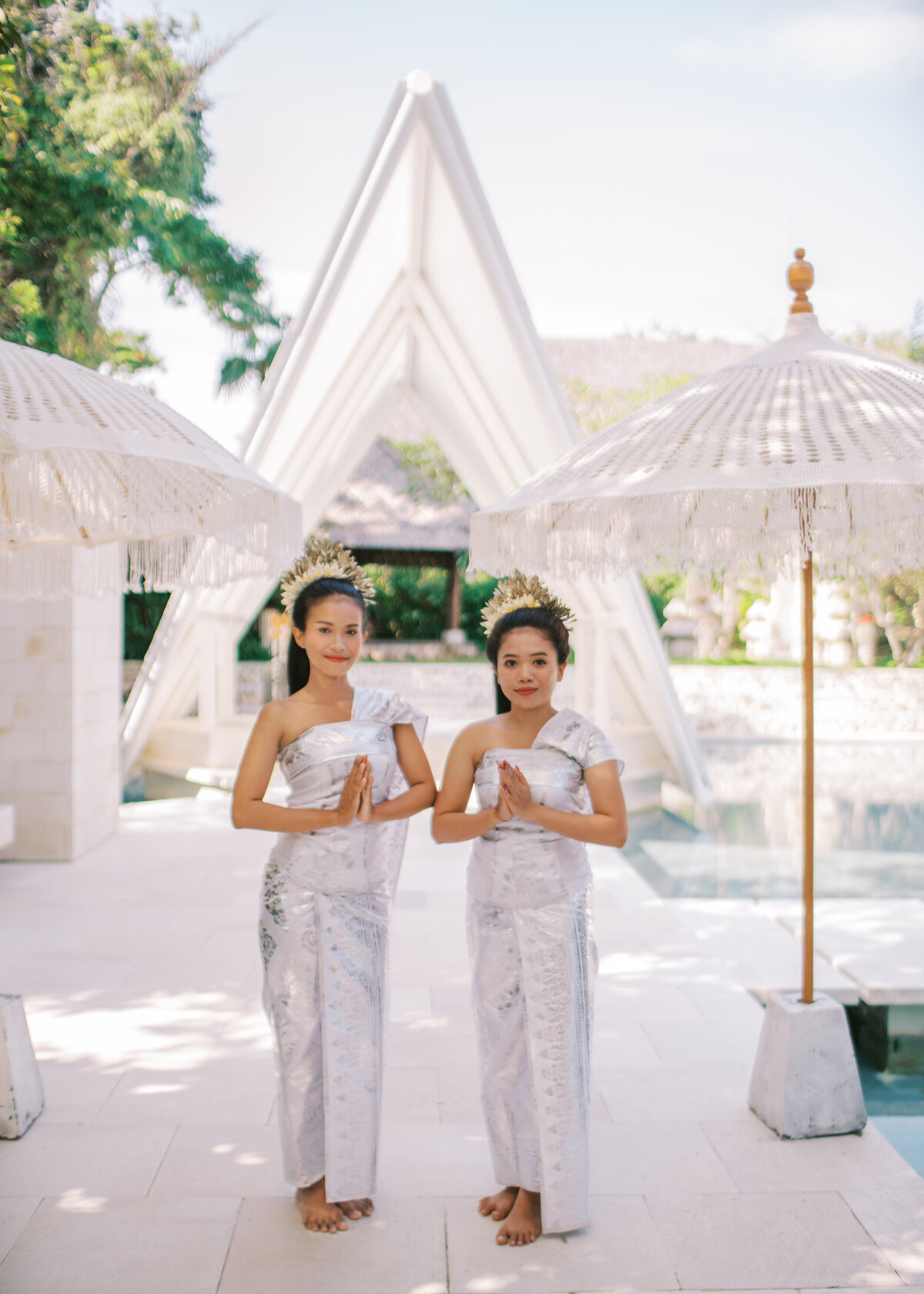 Bali_Venue_glasshouse_Tirtha_Uluwatu_Top_Top_Wedding_Fine_Art_Film_Photographer__Luxury_Wedding_Asian_Vicki_Grafton_Photography.JPG100