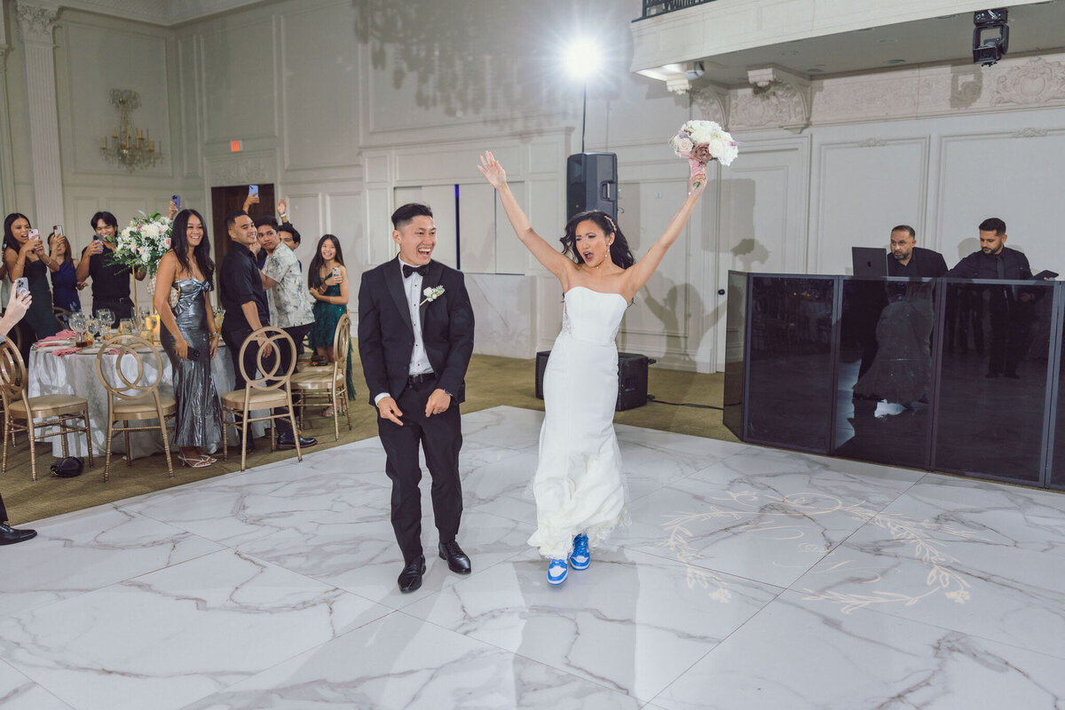 240908-Rachel&Nikko-TheEstateAtFlorentineGardens-Wedding-RiverVale-NJ-Previews-5MB-Web-194
